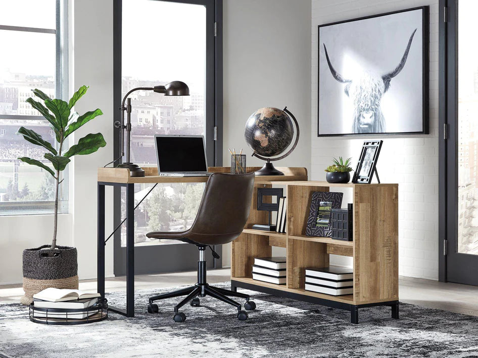 Mid-Century Modern: Timeless Appeal in Iowa's Home Office