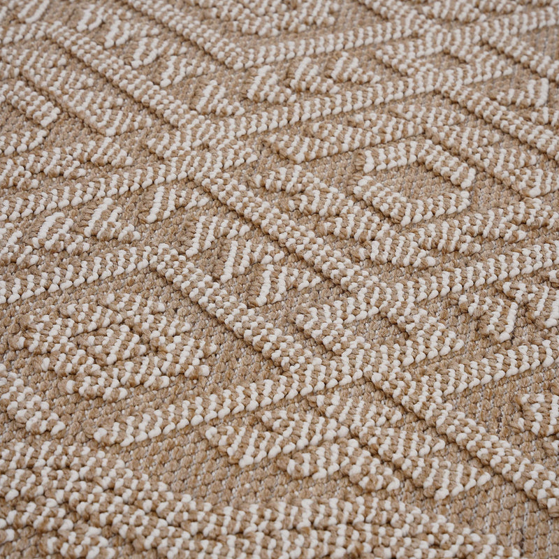 Guros - 4' X 6' Traditional Indoor / Outdoor Area Rug - Natural