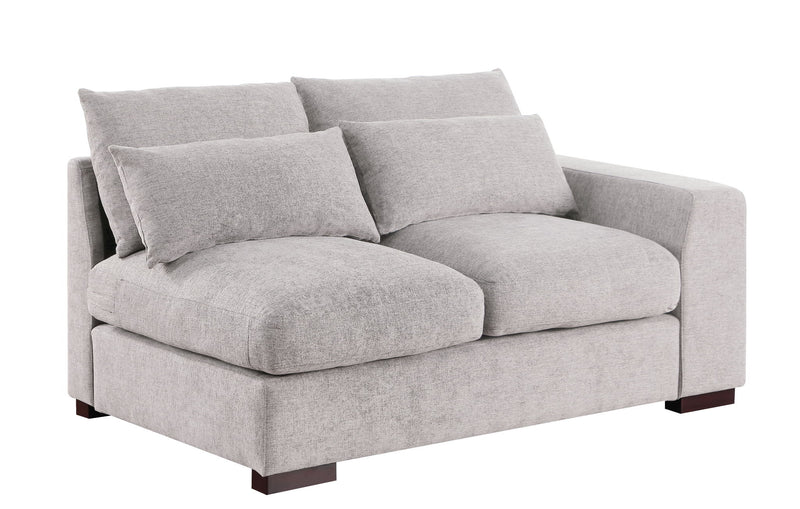 Tatman - Sectional With 2 Ottomans