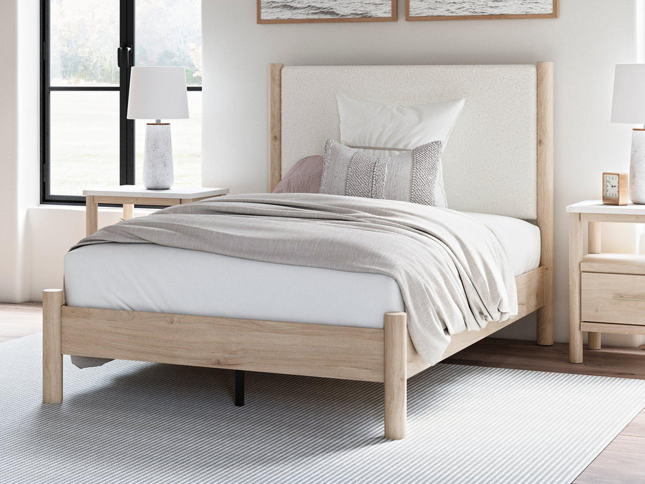 Cadmori Upholstered Bed